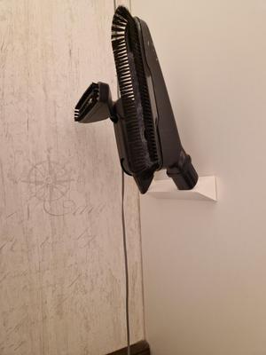 Vacuum cleaner brush organizer