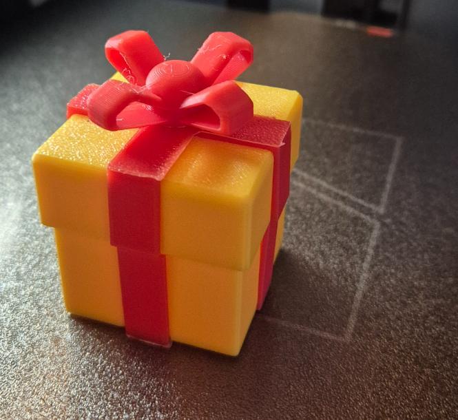 gift with rotating opening