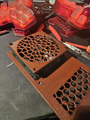 Voronoi Fan Cover 92mm