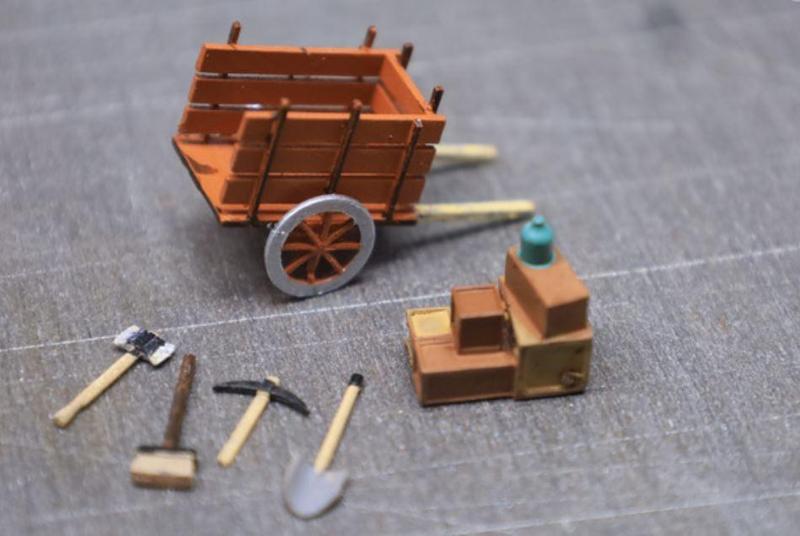Gold drigger carts with tools