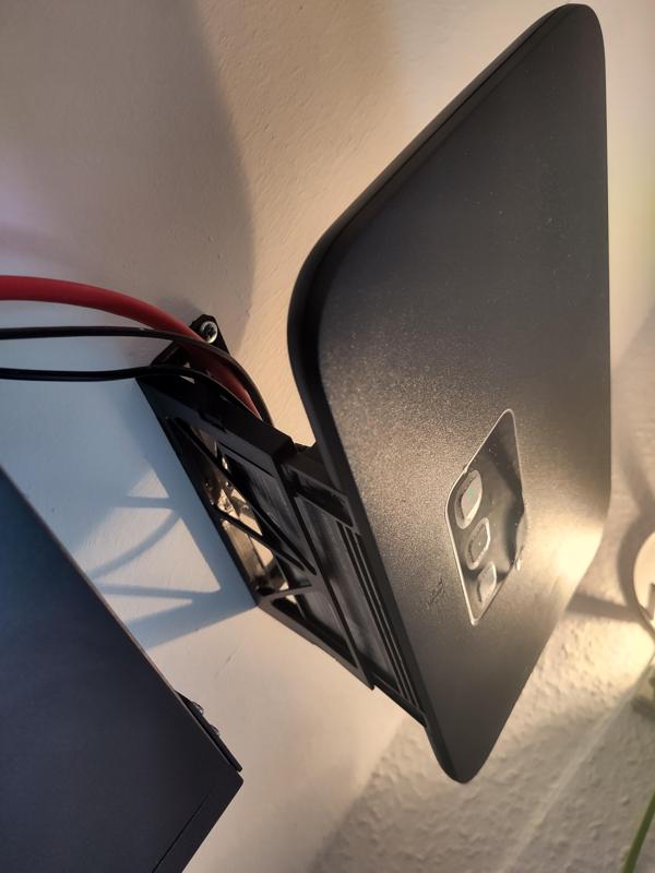 Speedport wall mount