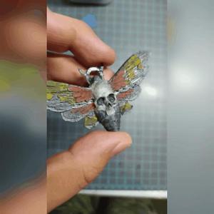 DEATHS- HEAD HAWKMOTH KEYCHAIN