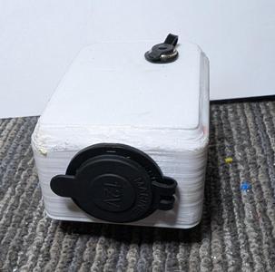 Makita 18v battery to car 12v socket