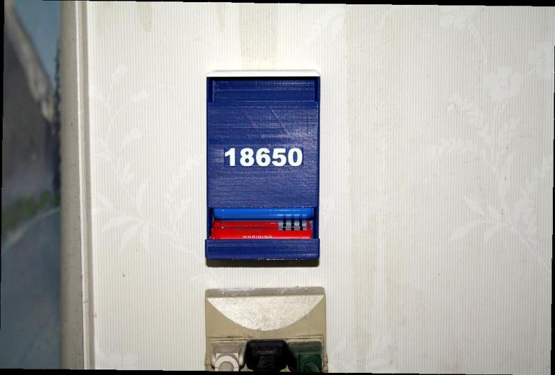 18650 FIFO Battery Dispenser