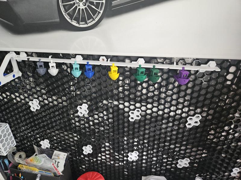 HSW Expandable Benchy Display