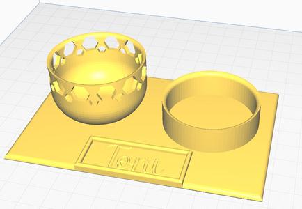 Eierbecher mit Polygon und Eierschalen-Behälter
