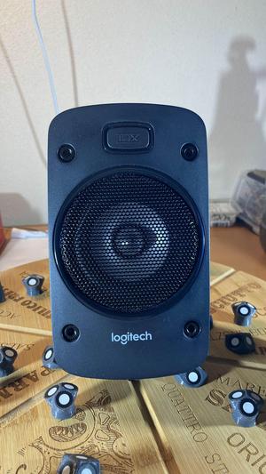 Logitech Z906 Speakers scanned model