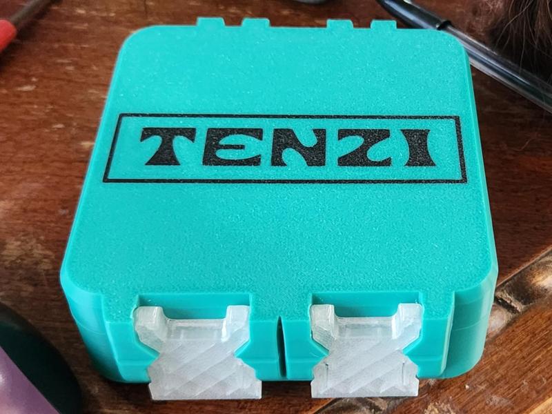 Tenzi Latchable Box