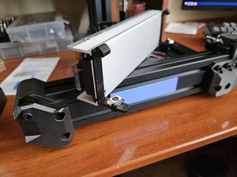 RatRig v-minion uhp-200 mount