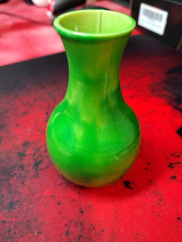 mini plant Vase 1