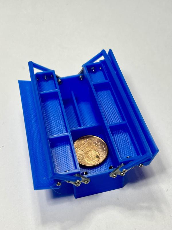 Toolbox / Werkzeugkiste Scale 1:10 for RC Crawler