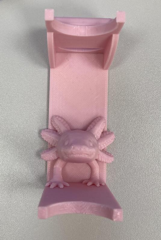 Pipette holder with axolotl