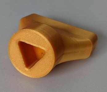 Triangular key bollard according to DIN 3223