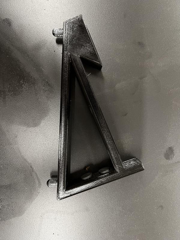 Makita charger DC18SH French cleat