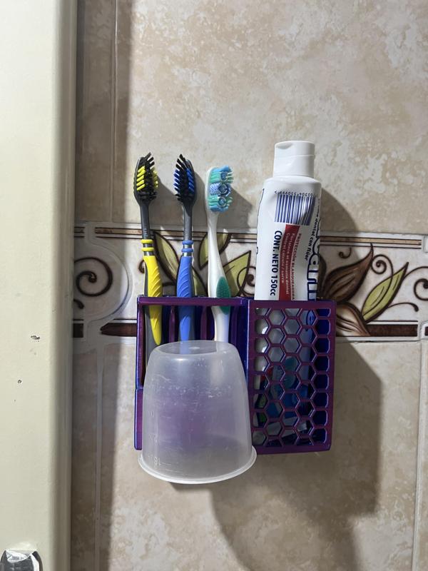 Porta Cepillos y Crema Dental