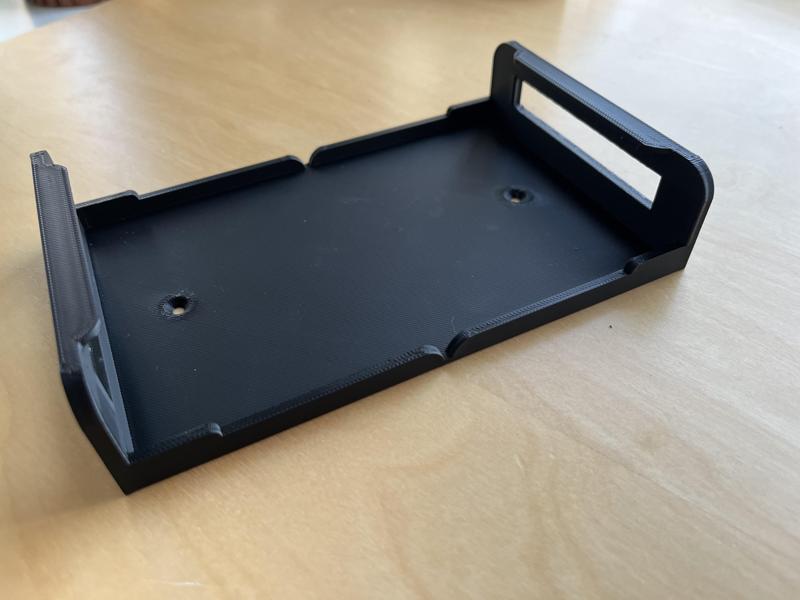 Netgear GS305P desk mount