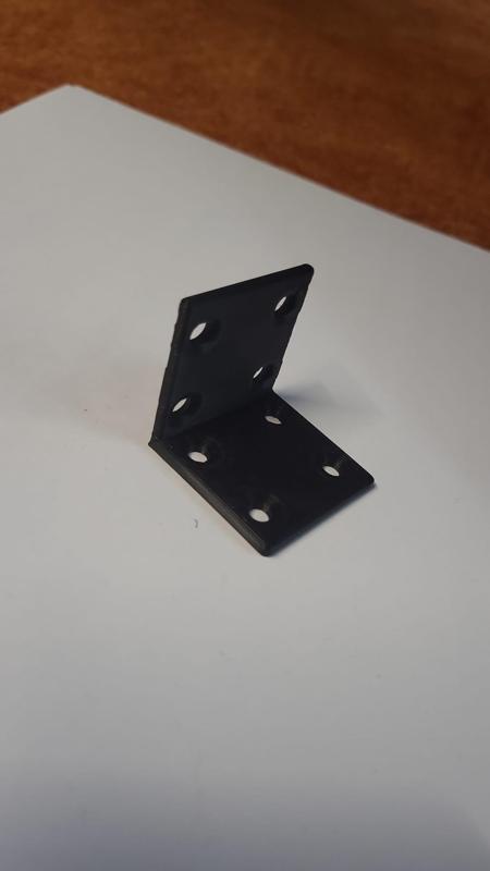 Angle Connector / Winkel 35x35mm for M5 Screws