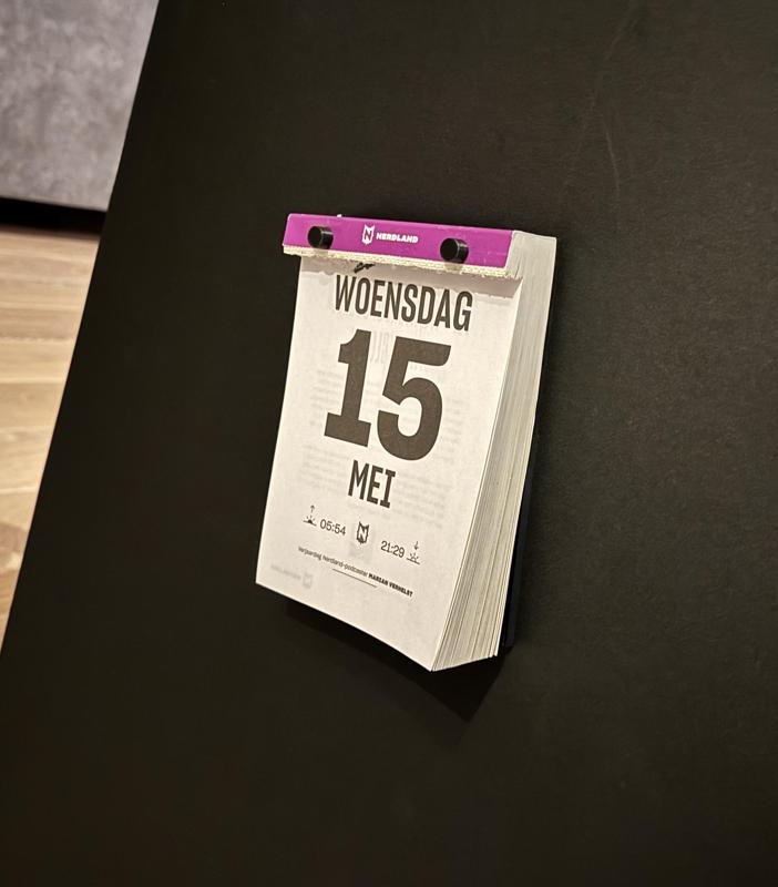 Magnetic Nerdland (or other) Calendar Mount