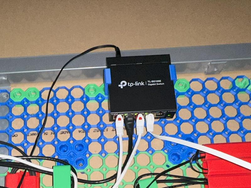 Netgear Switch TL-SG105E Bracket for Multiconnect