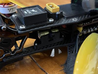 AOS 5 v5 Front 30x30 Capacitor & Buzzer Holder