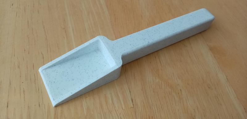 Malá naběračka, lopatka.