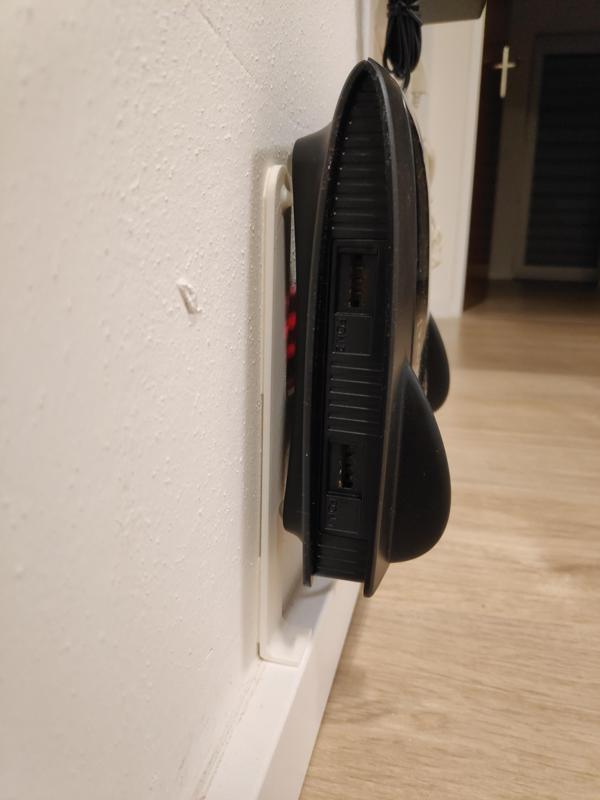 FRITZ!Box 7490 Wall Mount no drilling