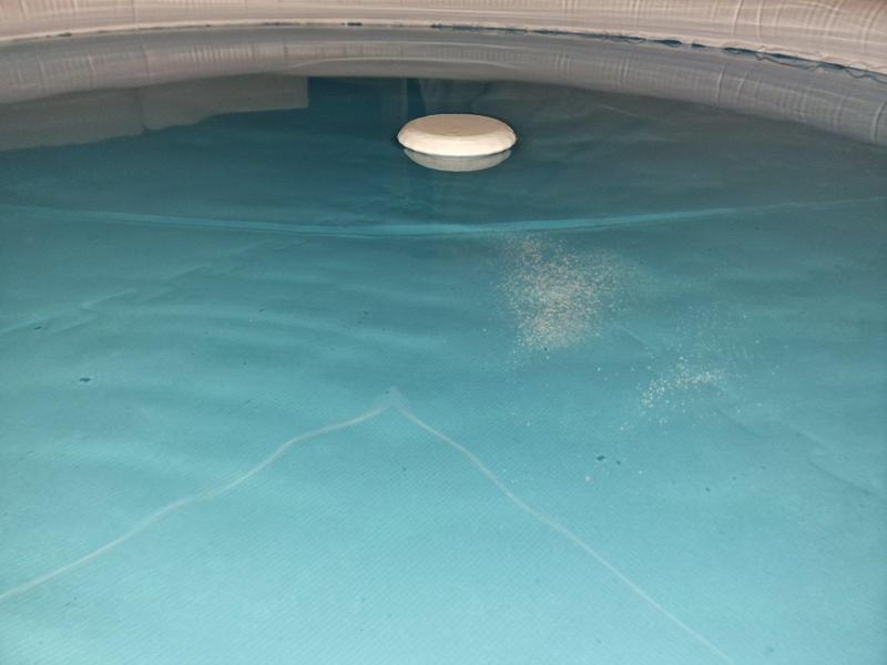 Floating Chlorine Dispenser For Pool