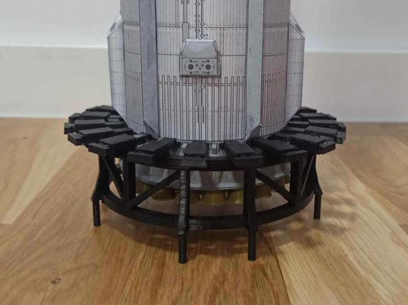 Super Heavy Transport Stand 1:100 Scale