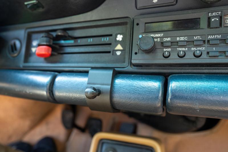 Porsche 911 / 930 / 964 - Ashtray Phone Ball Mount for Magsafe / Clamp