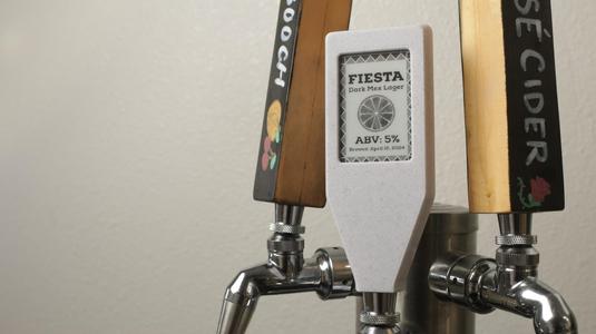 Beer Tap Handle with Passive NFC E Ink Display - Short