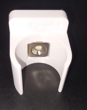 Pipe holder ... diameter 32mm