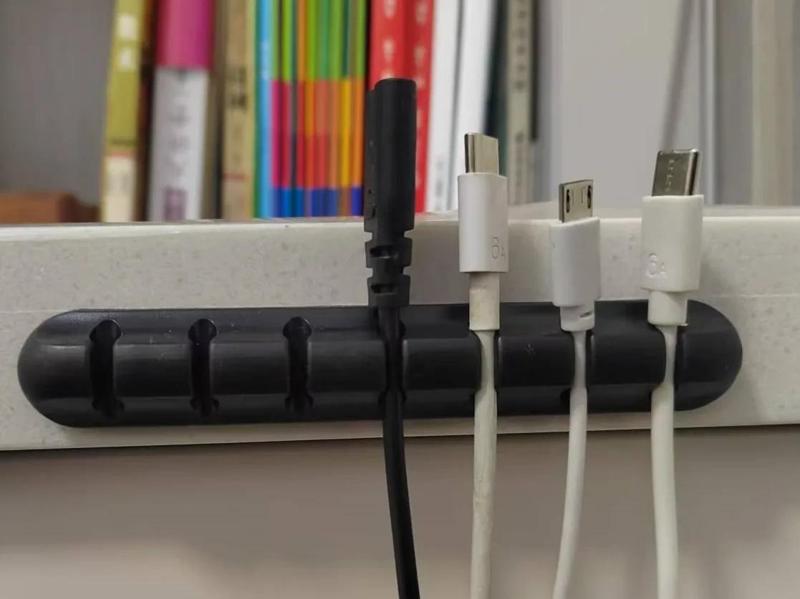 Data Cable Organizer