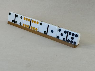 Domino Tile Rack