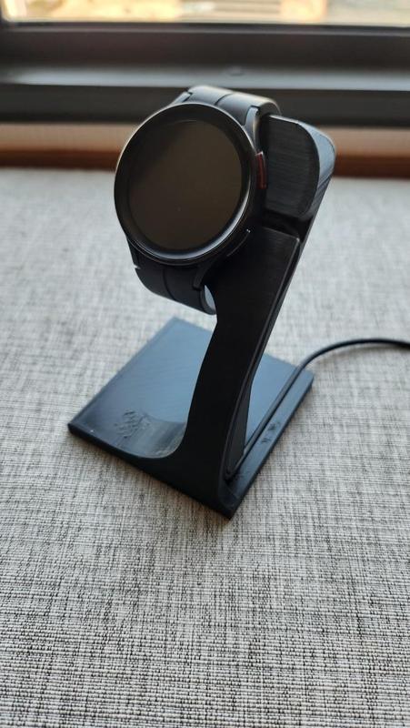 Smart Watch Stand based on Samsung Galaxy Watch 5 / 5 Pro