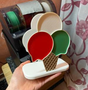 Napkin holder with ice cream cones