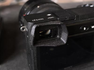Sony a6400 eyepiece with anatomic cutout