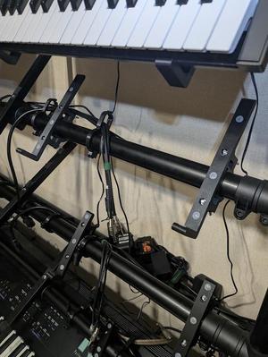 Jaspers keyboard stand accessories holder 220 mm (For MicroKORG and similar synths.)