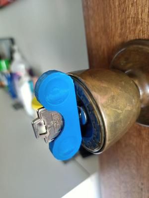 The KeyWing Key turner