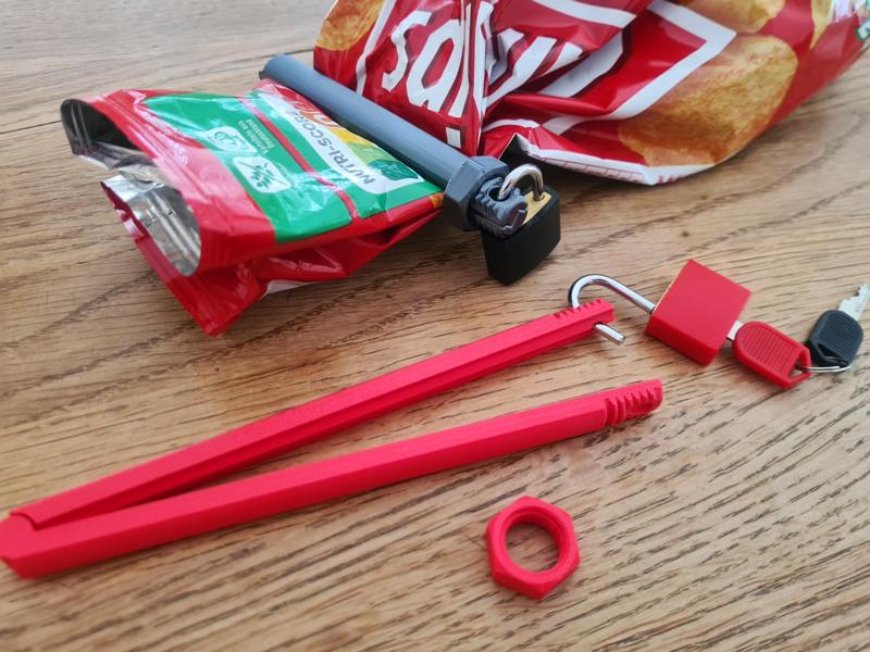 SnackProtect - The Ultimate Bag Clip