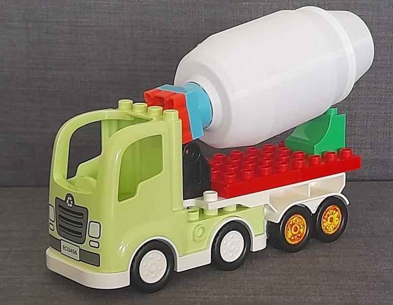 Concrete mixing transport truck (Duplo compatible)