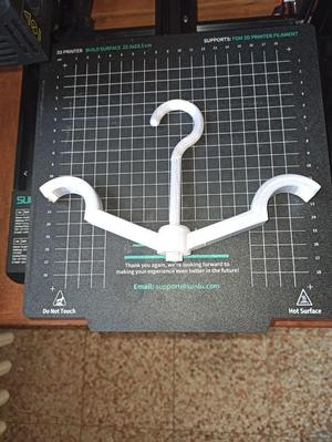 Shoe or clothes hanger (two positions)