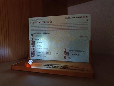 Holder for Hungarian Car Title ("forgalmi engedély") with LED lighting