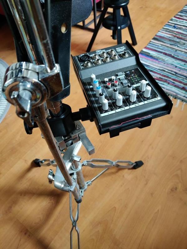 t.mix 502 + iKlip 3 mount Halterung 
