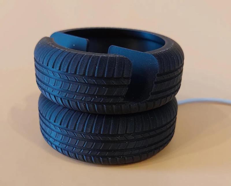 mobile holder - tire style   