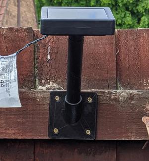 Solar light bracket