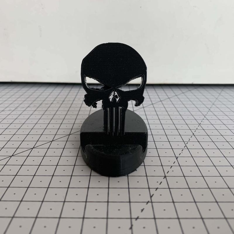 Skull phone base.