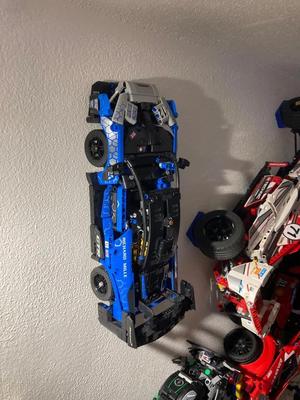 Wall mount Lego Bugatti-Bolide 42151   