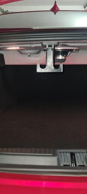 Alfa Romeo Giulia Trunk Grocery Holder