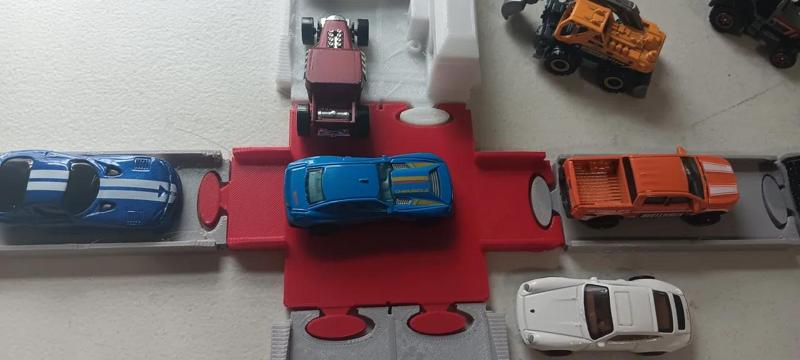 (OLD VERSION) Toy City & Road Playset System for Hot Wheels and Matchbox Cars   