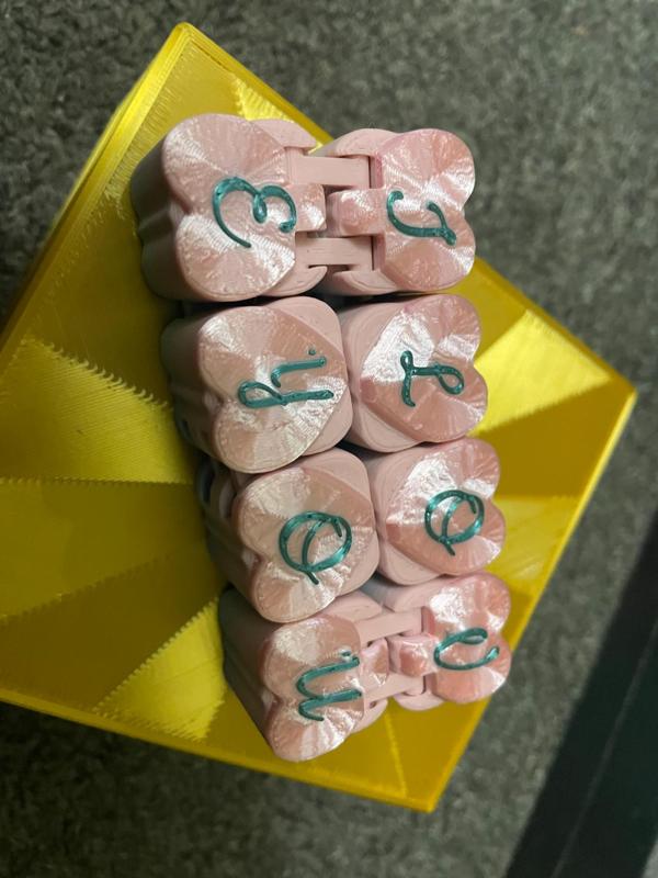 Valentines day fidget infinity cube